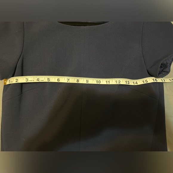 Hoss Intropia Navy Shift Dress with Pleated Bottom in US Size 4 - Picture 7 of 7